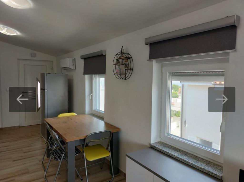 Apartmani Jedro Šilo Exteriör bild