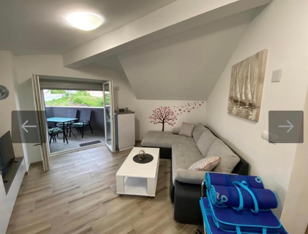 Apartmani Jedro Šilo Exteriör bild