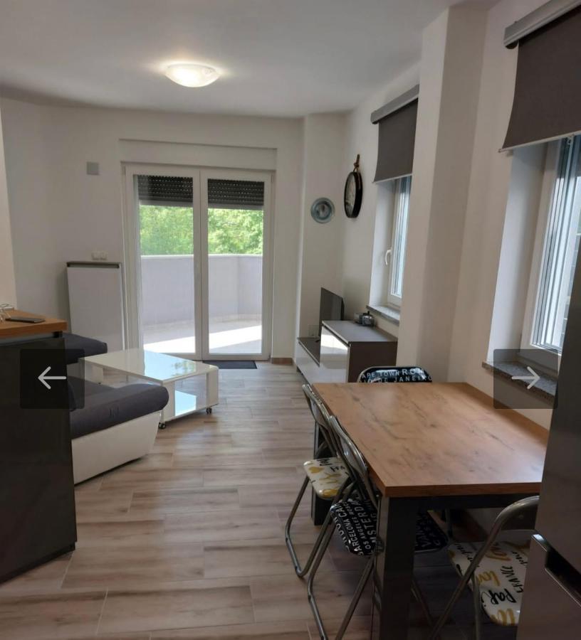 Apartmani Jedro Šilo Exteriör bild