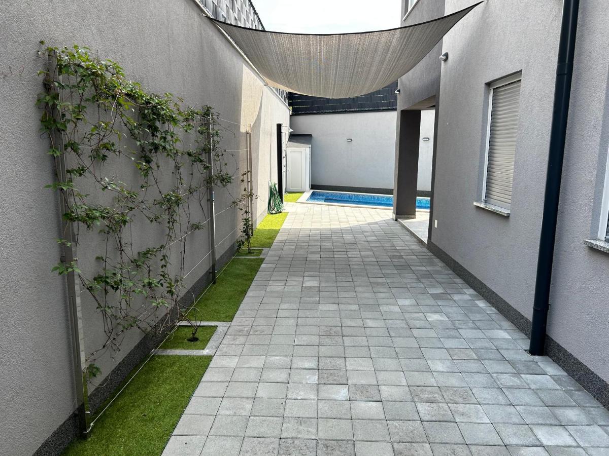 Apartmani Jedro Šilo Exteriör bild