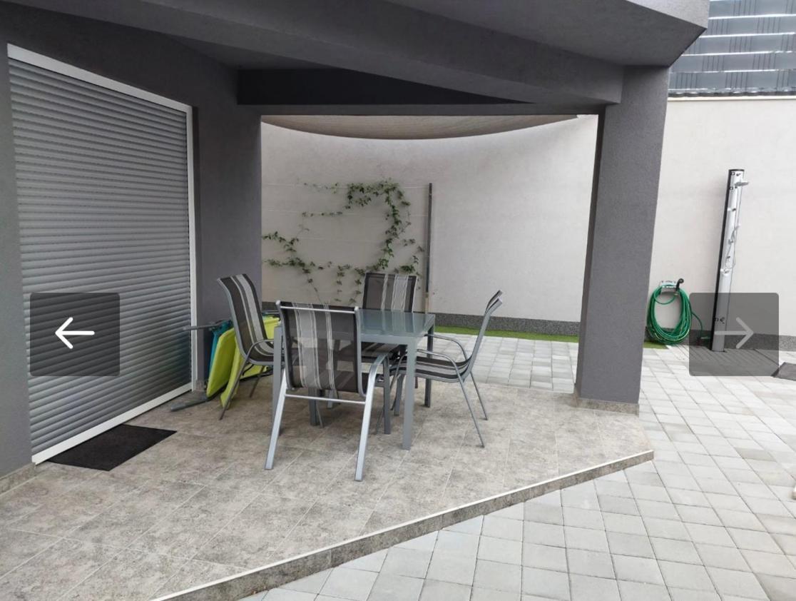 Apartmani Jedro Šilo Exteriör bild