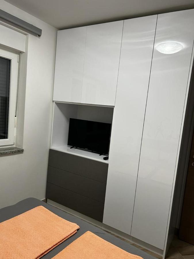 Apartmani Jedro Šilo Exteriör bild