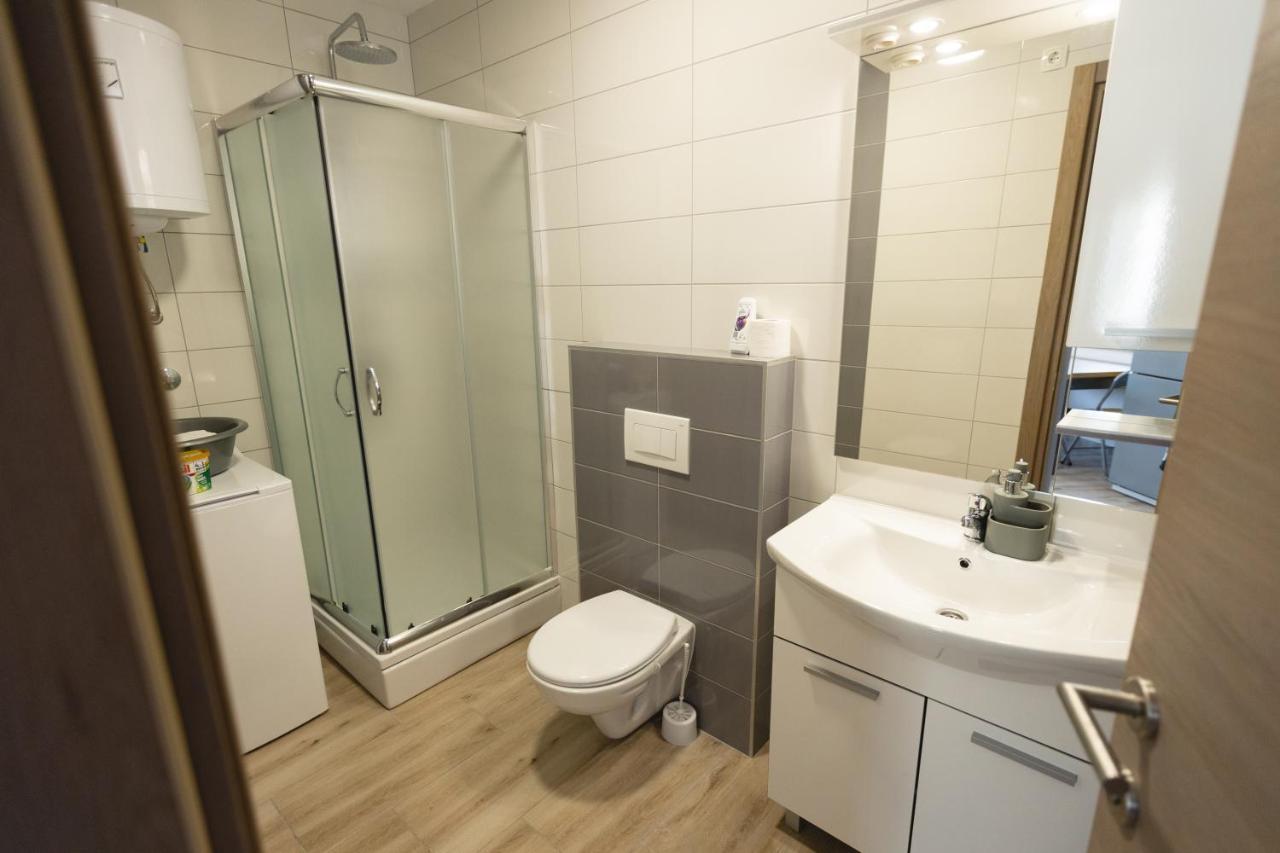 Apartmani Jedro Šilo Exteriör bild